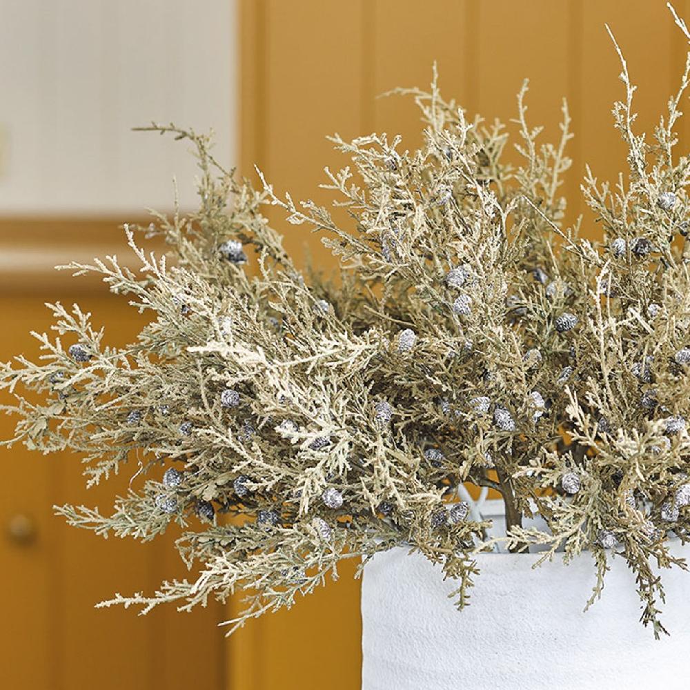 Bloom Winter Gold Arrangement