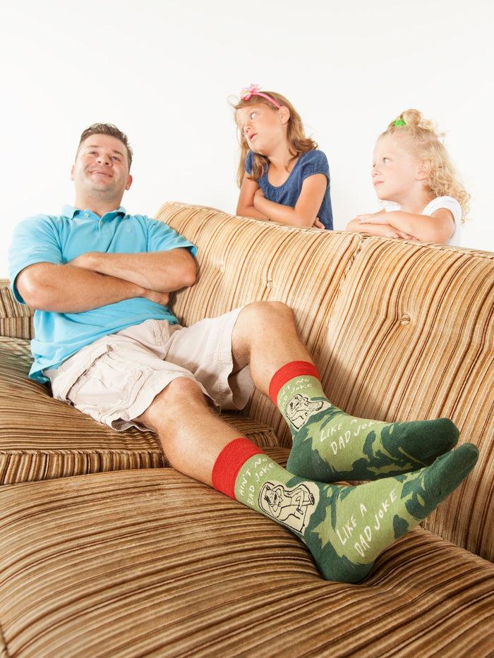 Blue Q Ain't No Bad Joke Like A Dad Joke M-Crew Socks