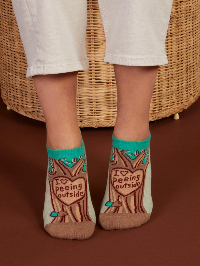 Blue Q I Heart Peeing Outside Sneaker Socks