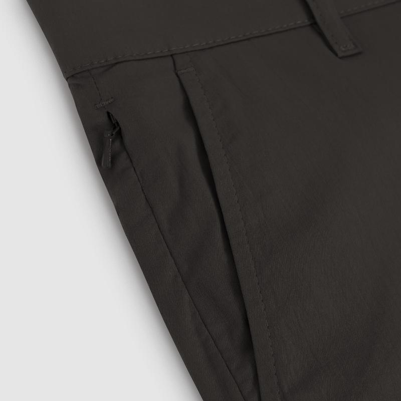 bluemint ACE BERMUDA TRUFFLE Lightweight Bermuda Shorts