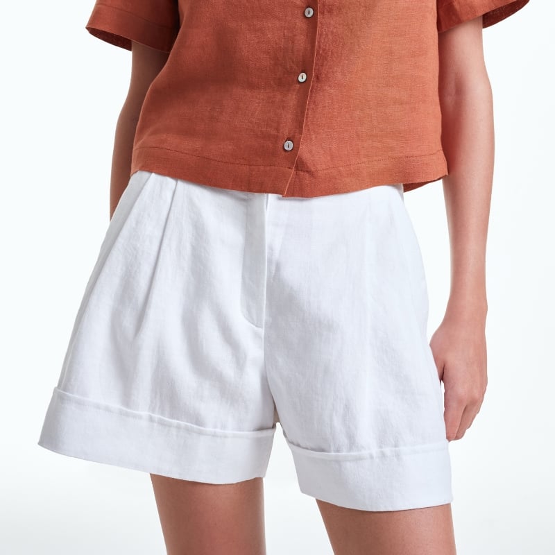 Bluemint ROMY WHITE Pleated Linen Shorts