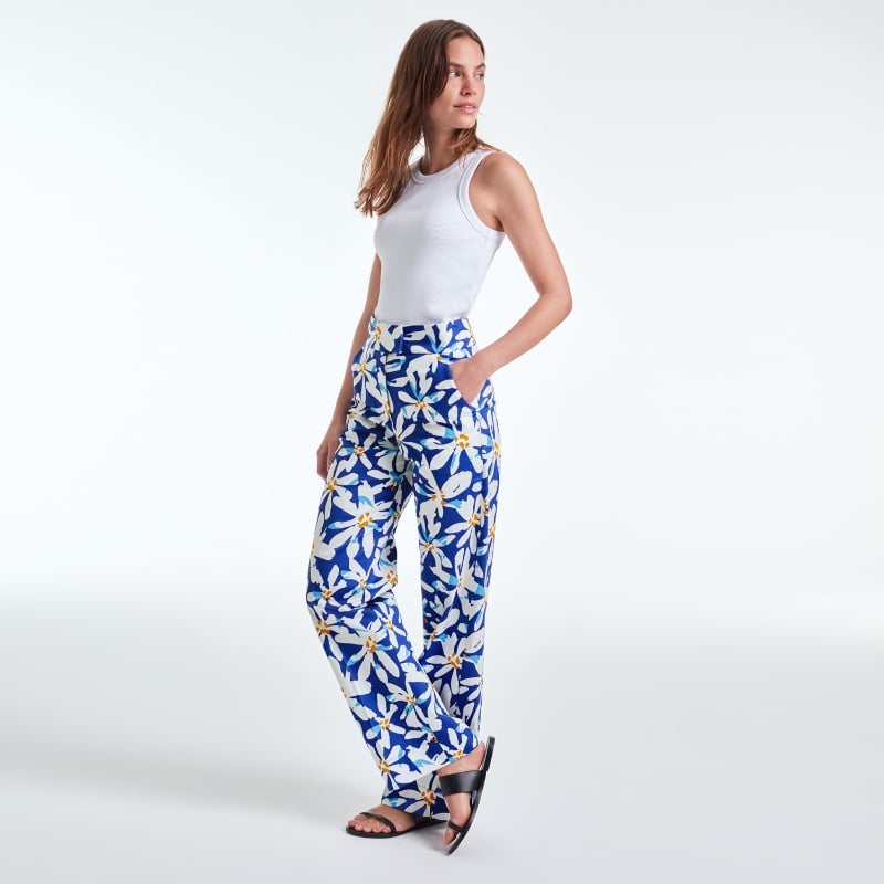 Bluemint LYNN BLUE PLUMERIA Printed Flared Trousers