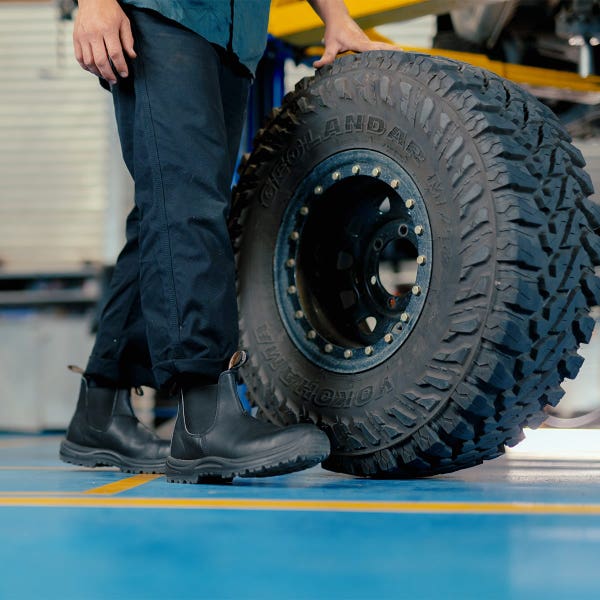 Blundstone Work Series Chelsea Boots - Black