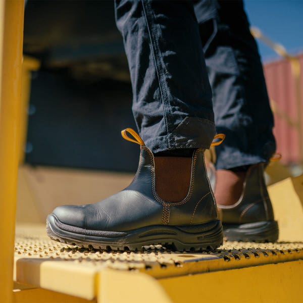 Blundstone Work Series Chelsea Boots - Stout Brown