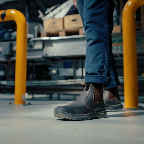 Blundstone Work Series Chelsea Boots - Stout Brown