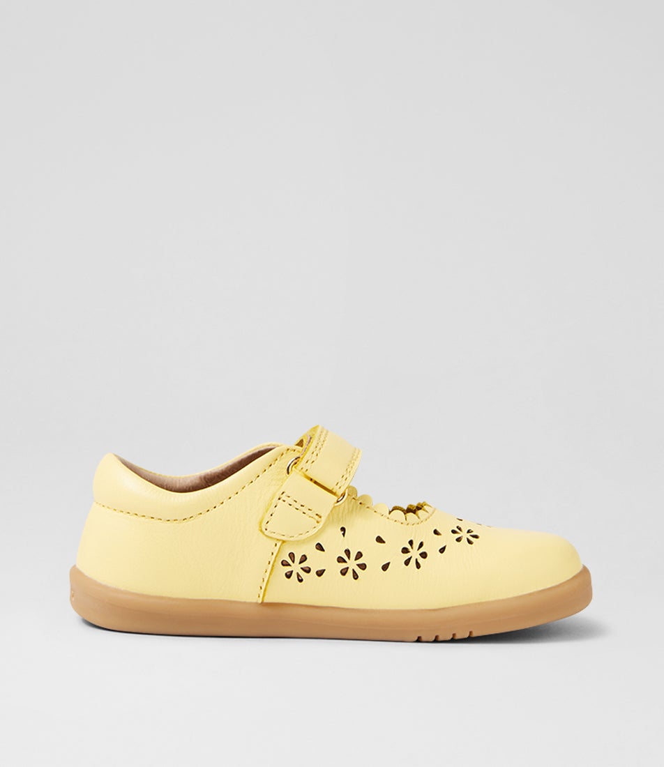 Bobux Iw Tilly Pale Banana Leather Flat Shoes