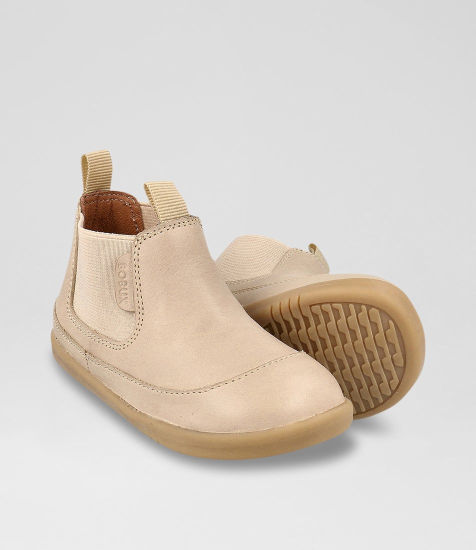 Bobux Iw Traveler Oat Milk Leather Chelsea Boots