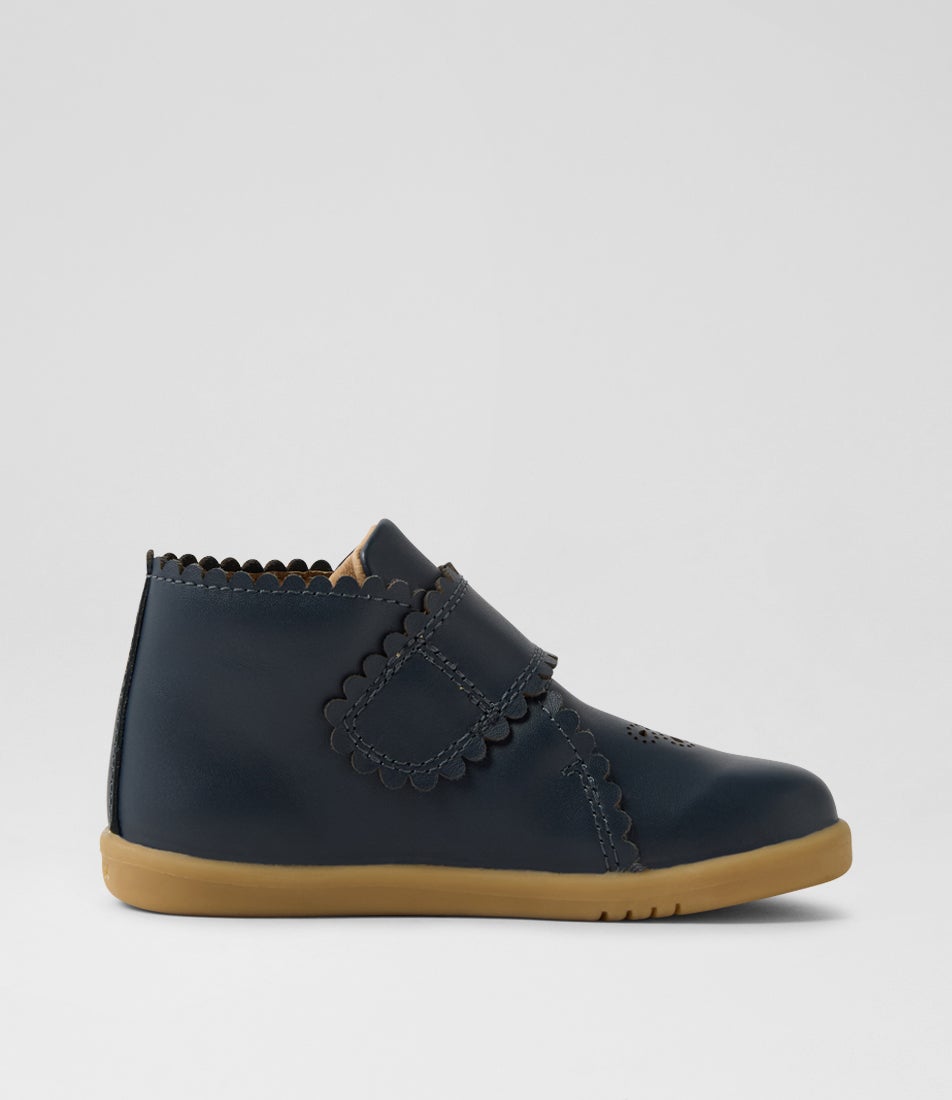 Bobux Iw Willow Navy Leather Ankle Boots