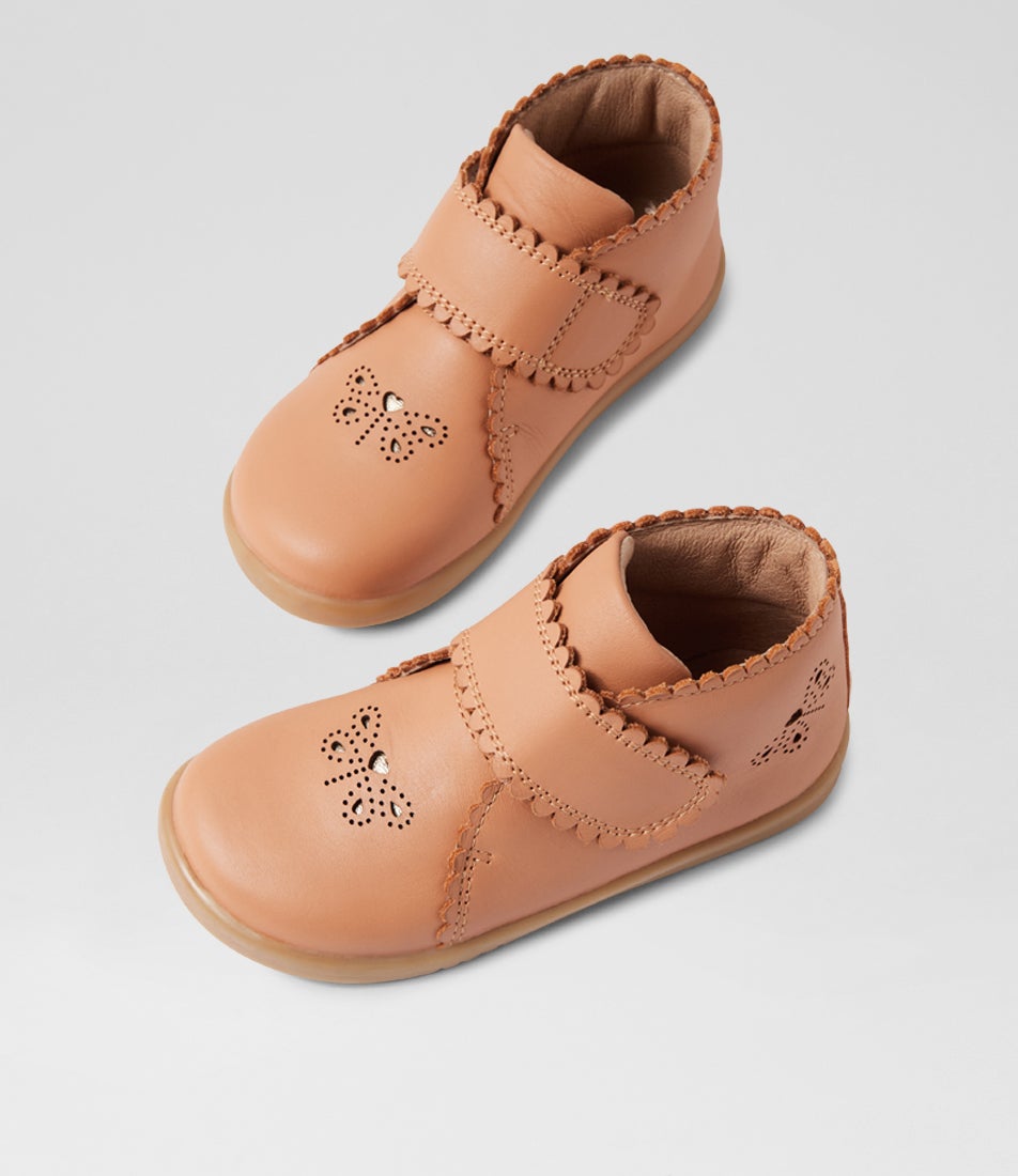 bobux Iw Willow Sandstorm Leather Ankle Boots