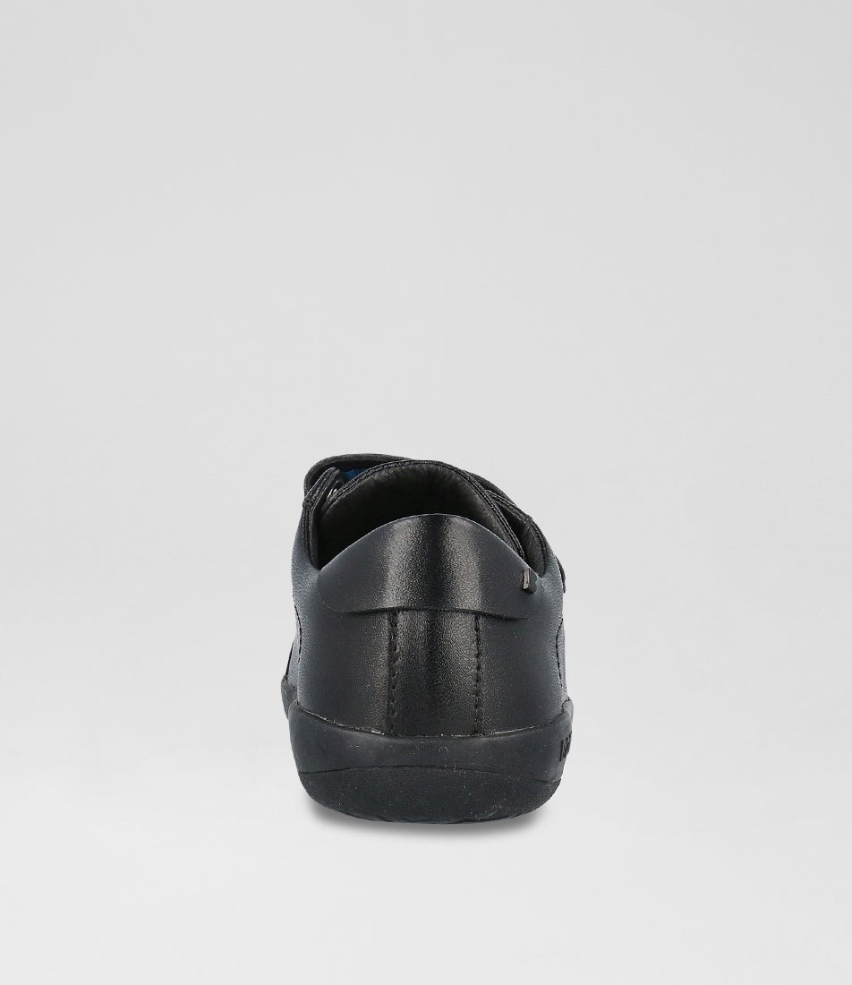 Bobux Kp Bound Black Leather Flat Shoes