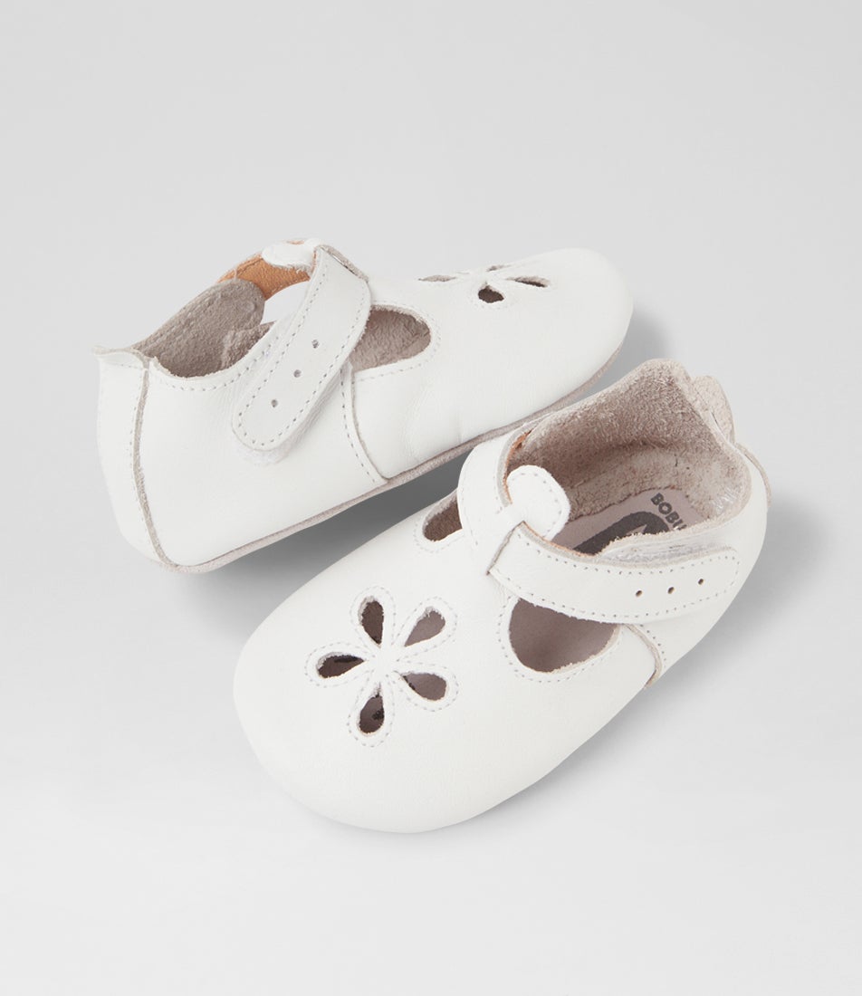 bobux Ss Daisy Infant White Leather Flat Shoes