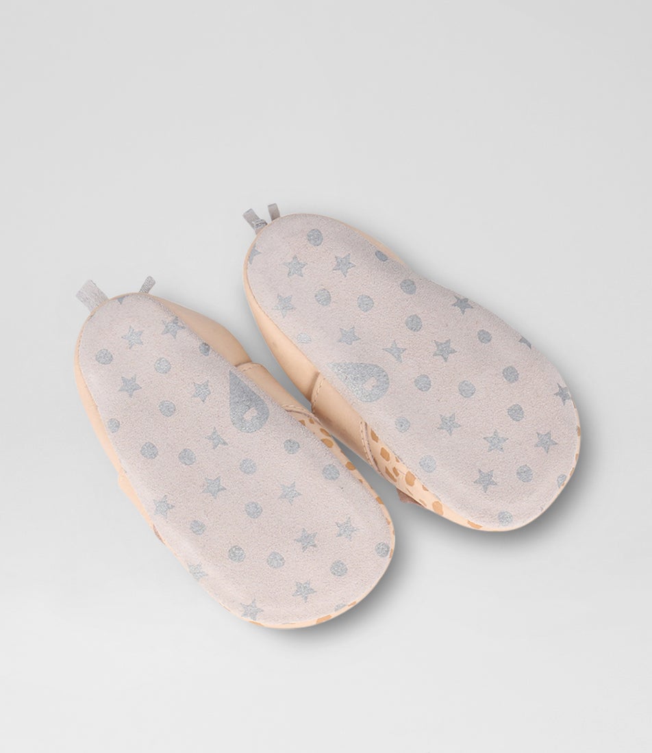 bobux Ss Dream Infant Oat Leather Flat Shoes
