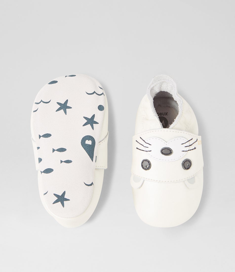 Bobux Ss Seal White Pearlised Leather Flat Shoes