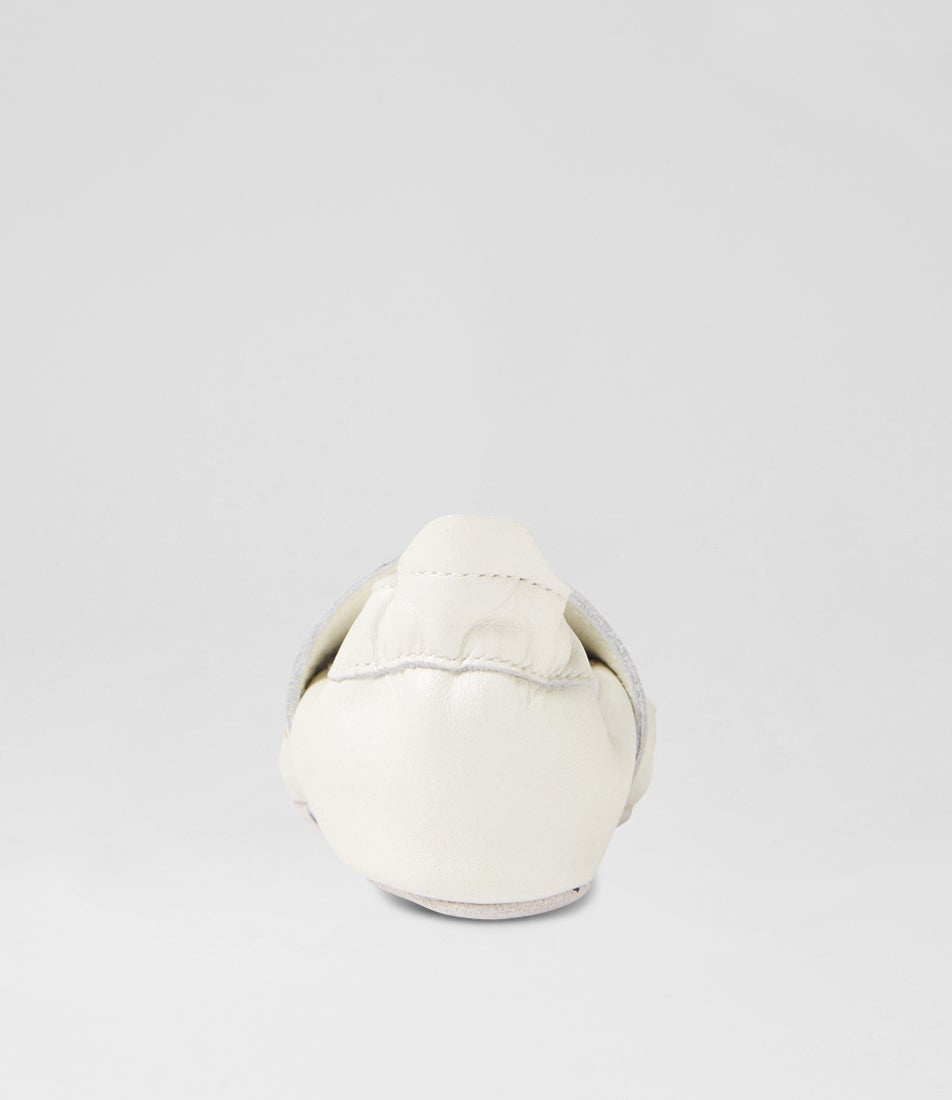 Bobux Ss Seal White Pearlised Leather Flat Shoes