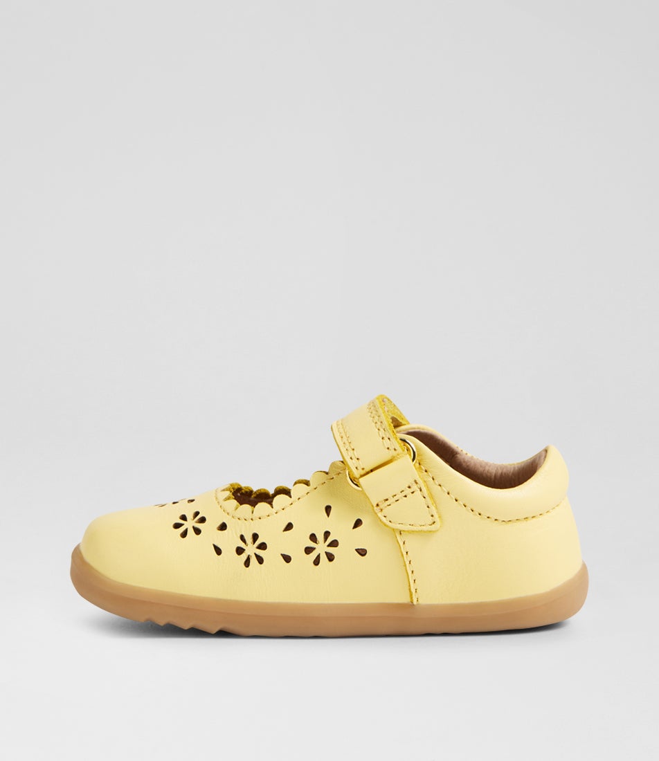 Bobux Su Tilly Pale Banana Leather Flat Shoes
