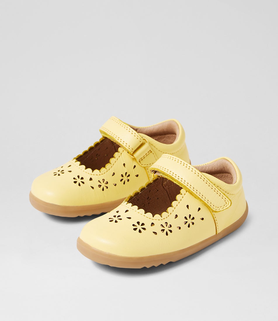 bobux Su Tilly Pale Banana Leather Flat Shoes