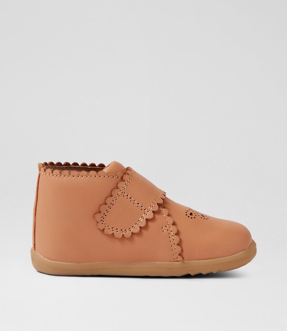 Bobux Su Willow Sandstorm Leather Ankle Boots