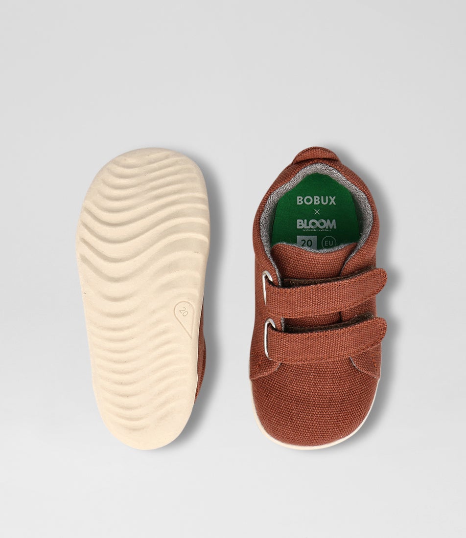 bobux Su Grass Court Infant Nutshell Canvas Sneakers