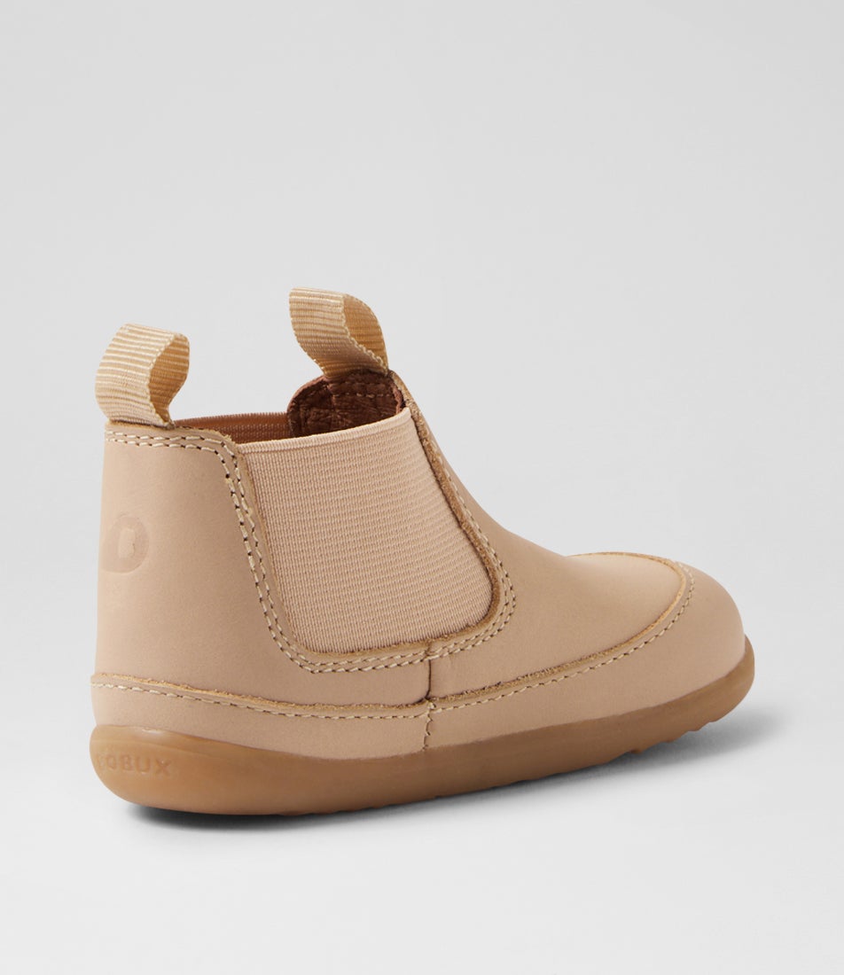 Bobux Su Traveler Infant Oat Milk Leather Chelsea Boots