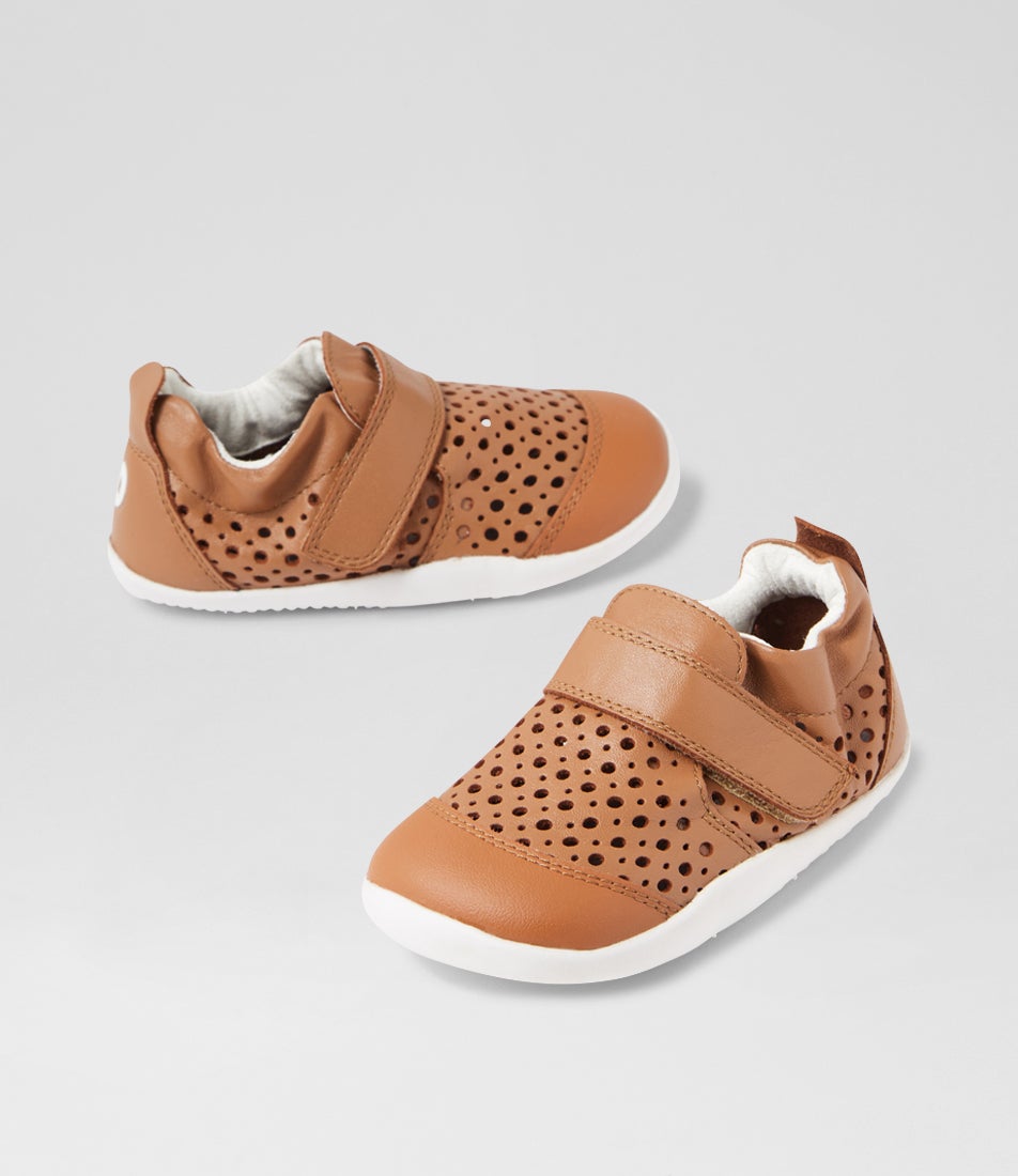 bobux Xp Go Punch Infant Caramel Leather Flat Shoes