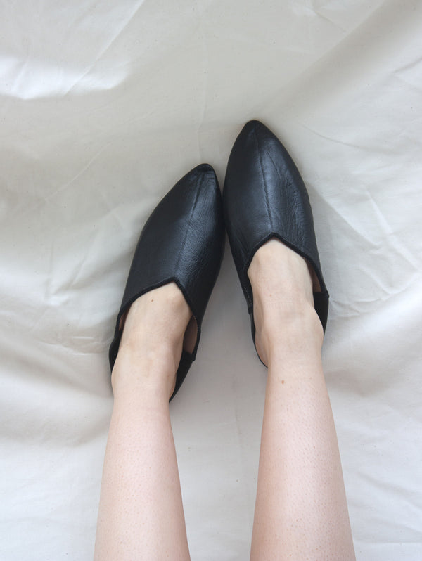 Bohemia Design Moroccan Plain Pointed Babouche Slippers Black