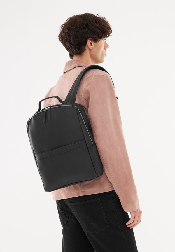 Bolongaro Trevor Real Leather Lance Rucksack