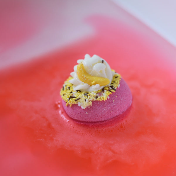 bomb cosmetics Banana Delight Bath Blaster