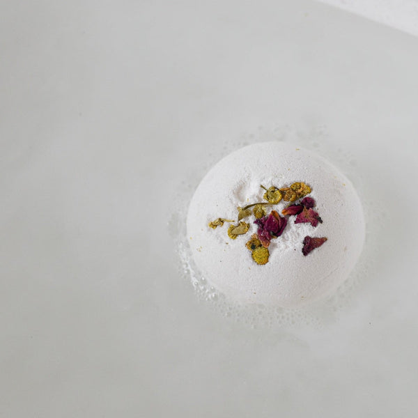 bomb cosmetics Bomb Raw Rose and Chamomile Blaster