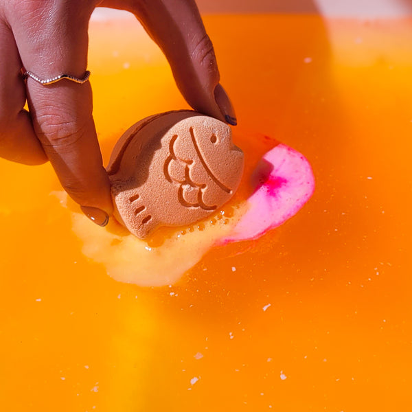 Bomb Cosmetics Fish Are Friends Mini Bath Blaster