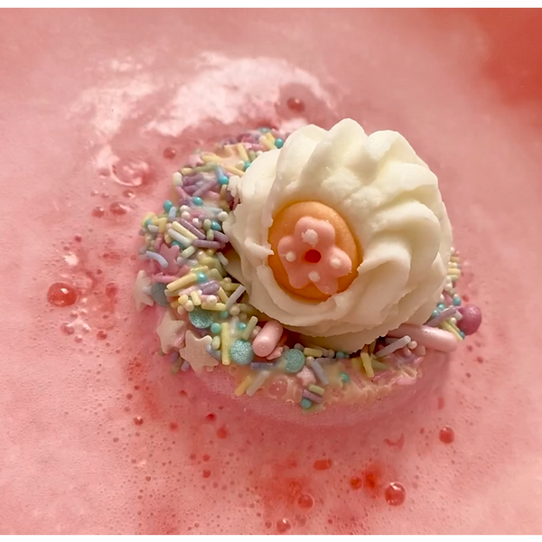 bomb cosmetics Sweet Like You Bath Blaster