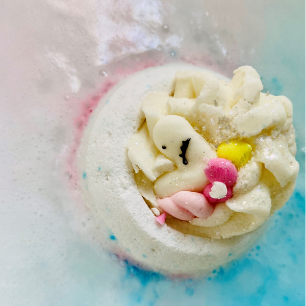 bomb cosmetics Unicorns & Halos Bath Blaster