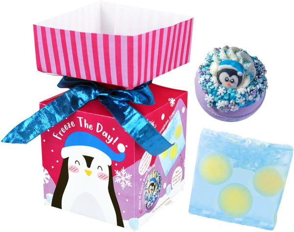 bomb cosmetics Freeze the Day Mini Bath Bomb Cracker Gift Pack