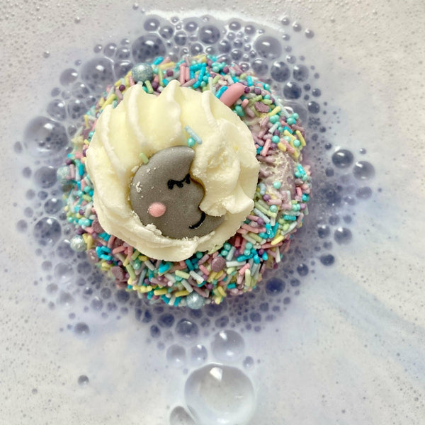 bomb cosmetics Love You to the Moon & Back Bath Blaster