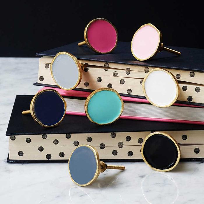 bombay duck Freya Round Enamel Knob