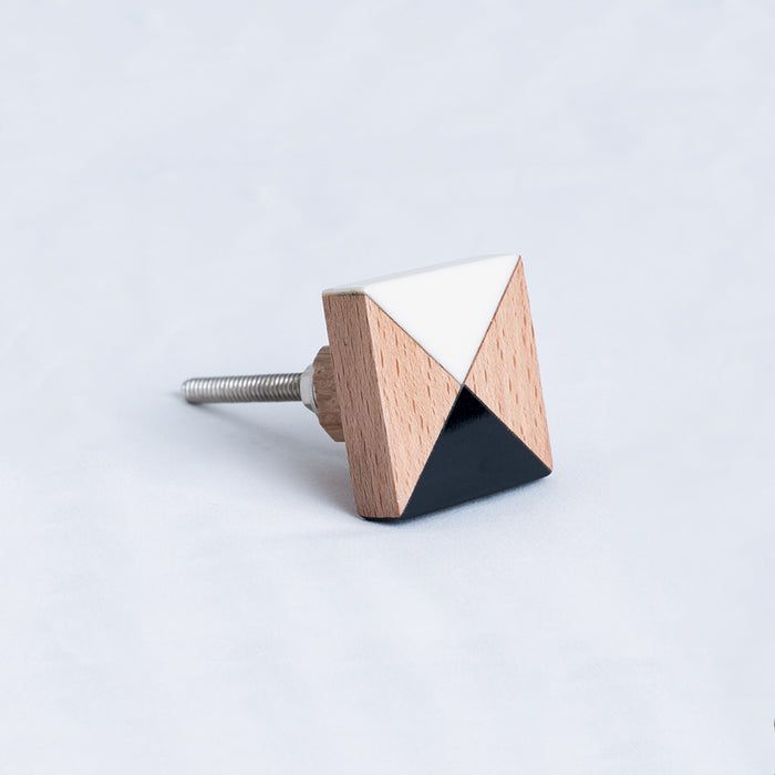 Bombay Duck Square Knob Wood/White/Black Triangles