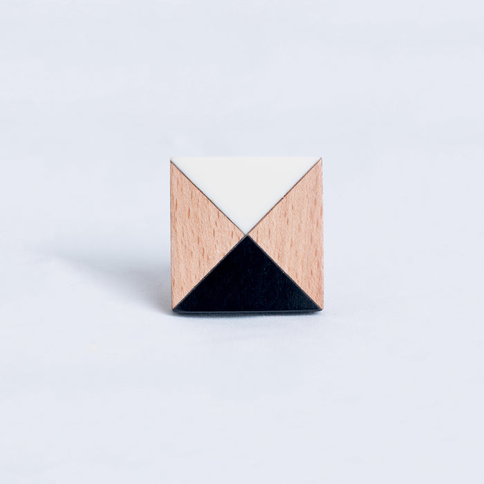 Bombay Duck Square Knob Wood/White/Black Triangles