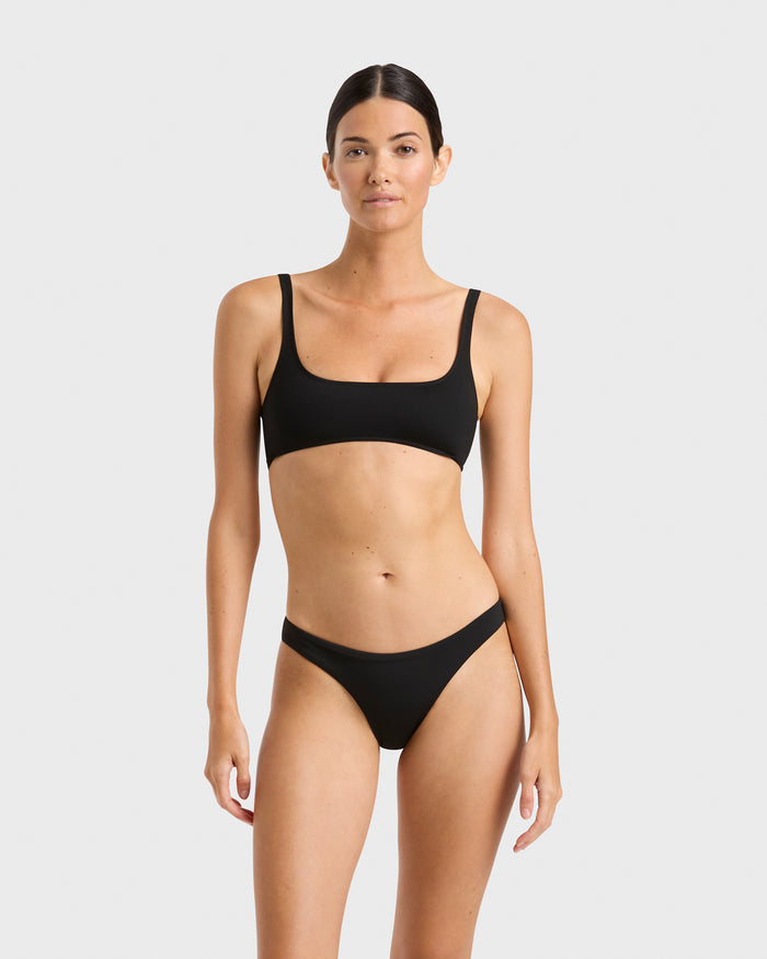 bondi born Selena Bikini Top - Black (Singuleur®)