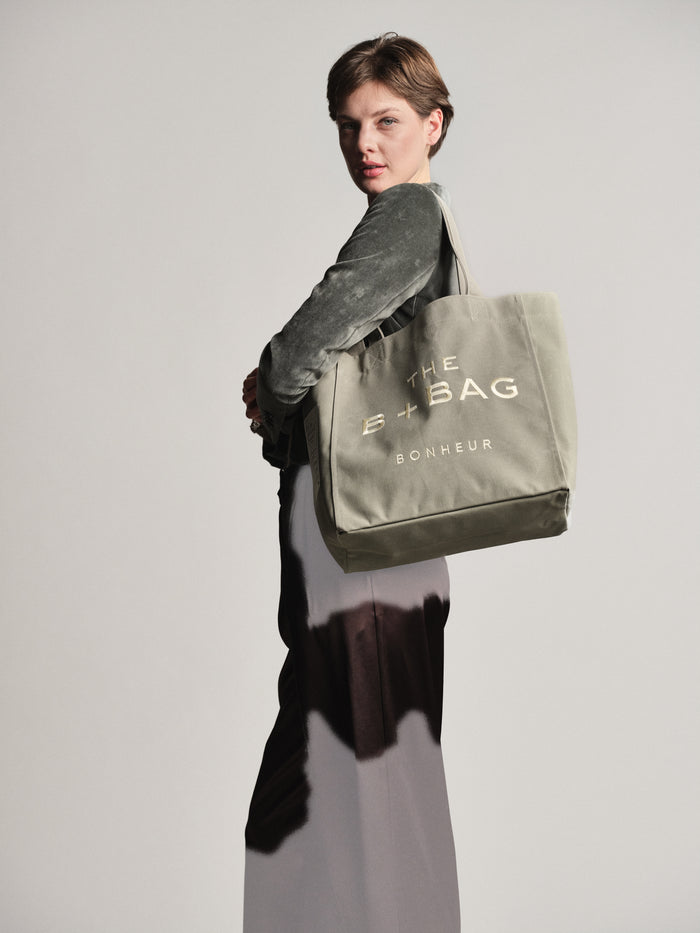 Bonheur Canvas Milky Green Medium Tote Bag