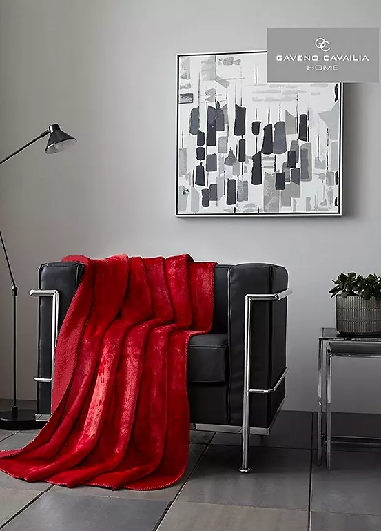 Bonprix Gaveno Cavailia Flannel Sherpa Throw