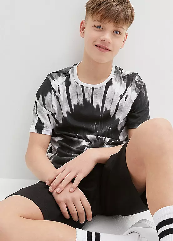Bonprix Kids Batik Print T-Shirt & Shorts Set