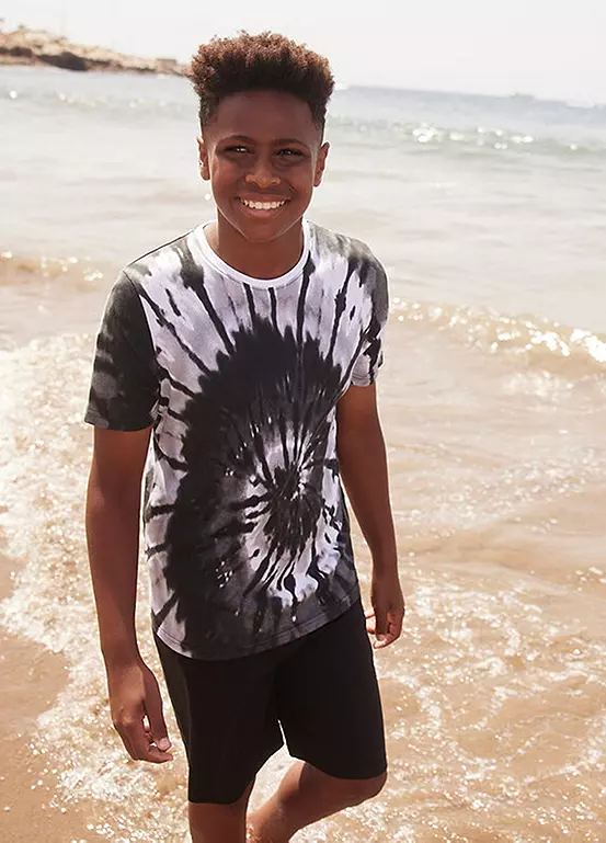 bonprix Kids Batik Print T-Shirt & Shorts Set