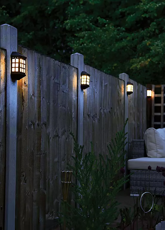 bonprix Pack of 4 Deluxe Solar Fence Lights