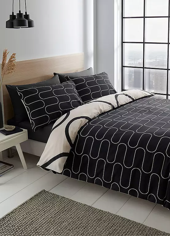 Bonprix Catherine Lansfield Linear Curve Geometric Black Duvet Cover & Pillowcase Set
