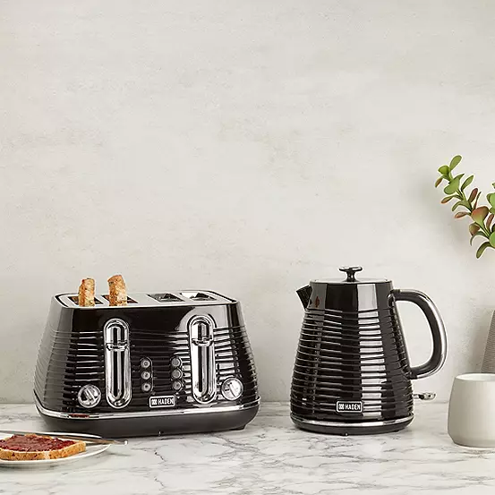 bonprix Haden Devon Black Twin Pack - 1.7L Kettle & 4 Slice Toaster