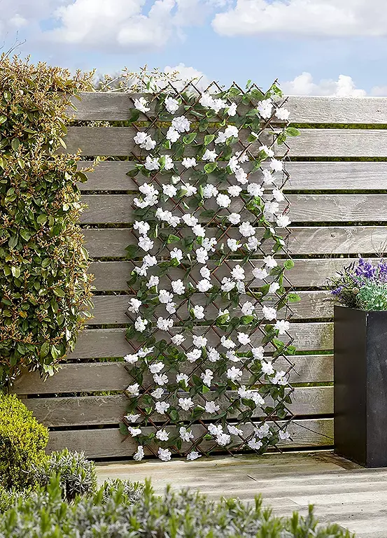 bonprix Smart Garden 180 x 60cm Solar InLit Hydrangea Faux Trellis