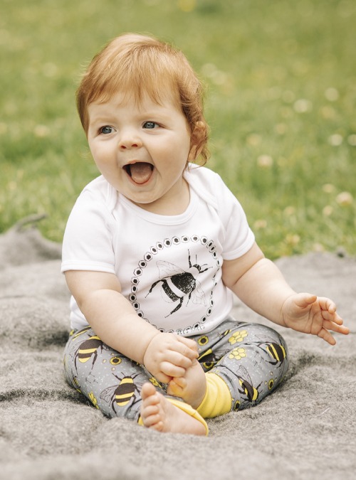 Boodle Bee Baby Outfit. Organic Bee Leggings And Baby T-shirt Set