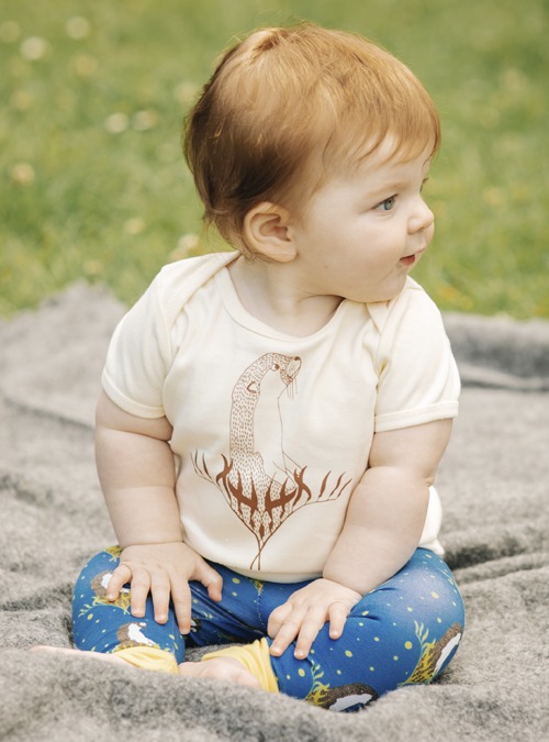Boodle Otter Baby Outfit. Organic Otter Leggings And Baby T-shirt Set