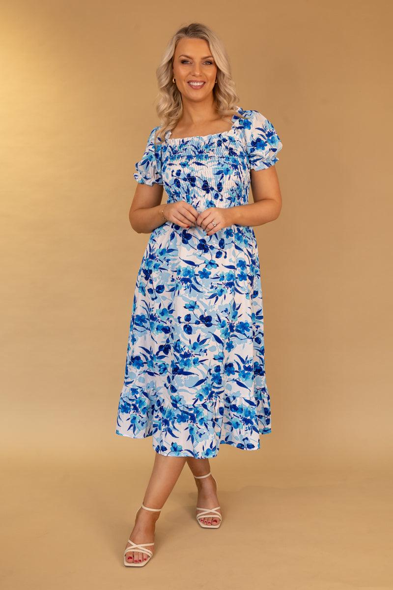 born Missy Blue Floral Ruched Midi Dress