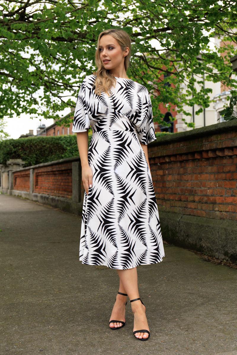born Syan Cream & Black Arrow Print Midi Dress