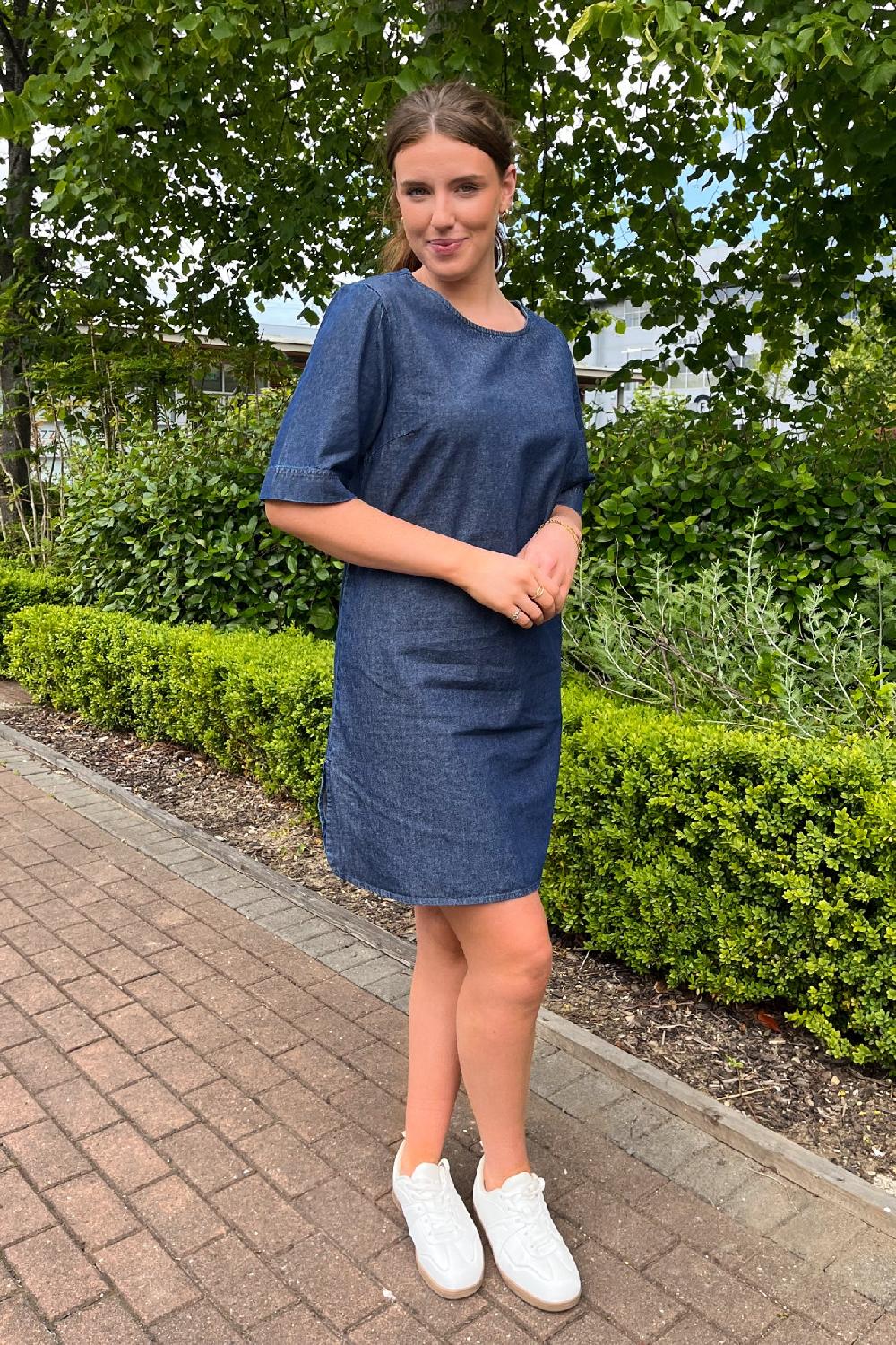 born Tenim Medium Blue Dress born Tenim Medium Blue Dress